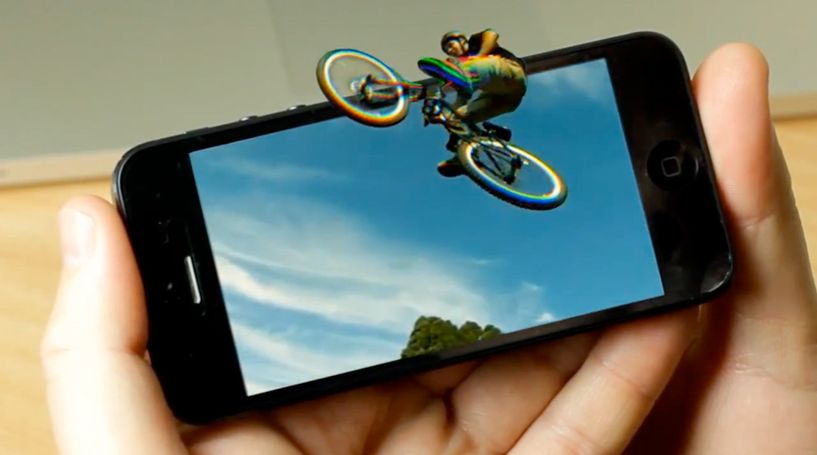 iPhone z ekranem 3D