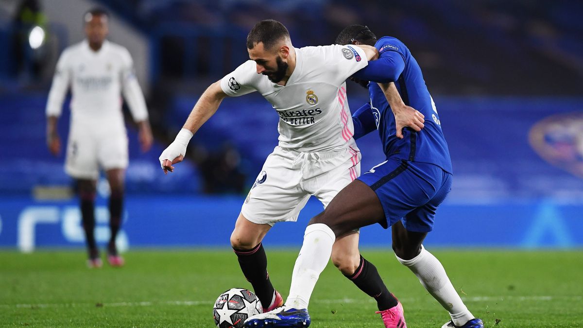 Karim Benzema (z lewej) i Antonio Ruediger