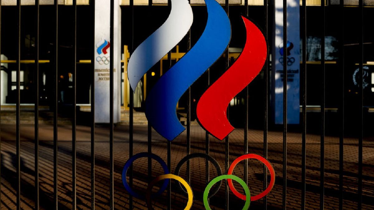 Zdjęcie okładkowe artykułu: Getty Images / Sefa Karacan/Anadolu Agency / Na zdjęciu: logo rosyjskiego komitetu olimpijskiego