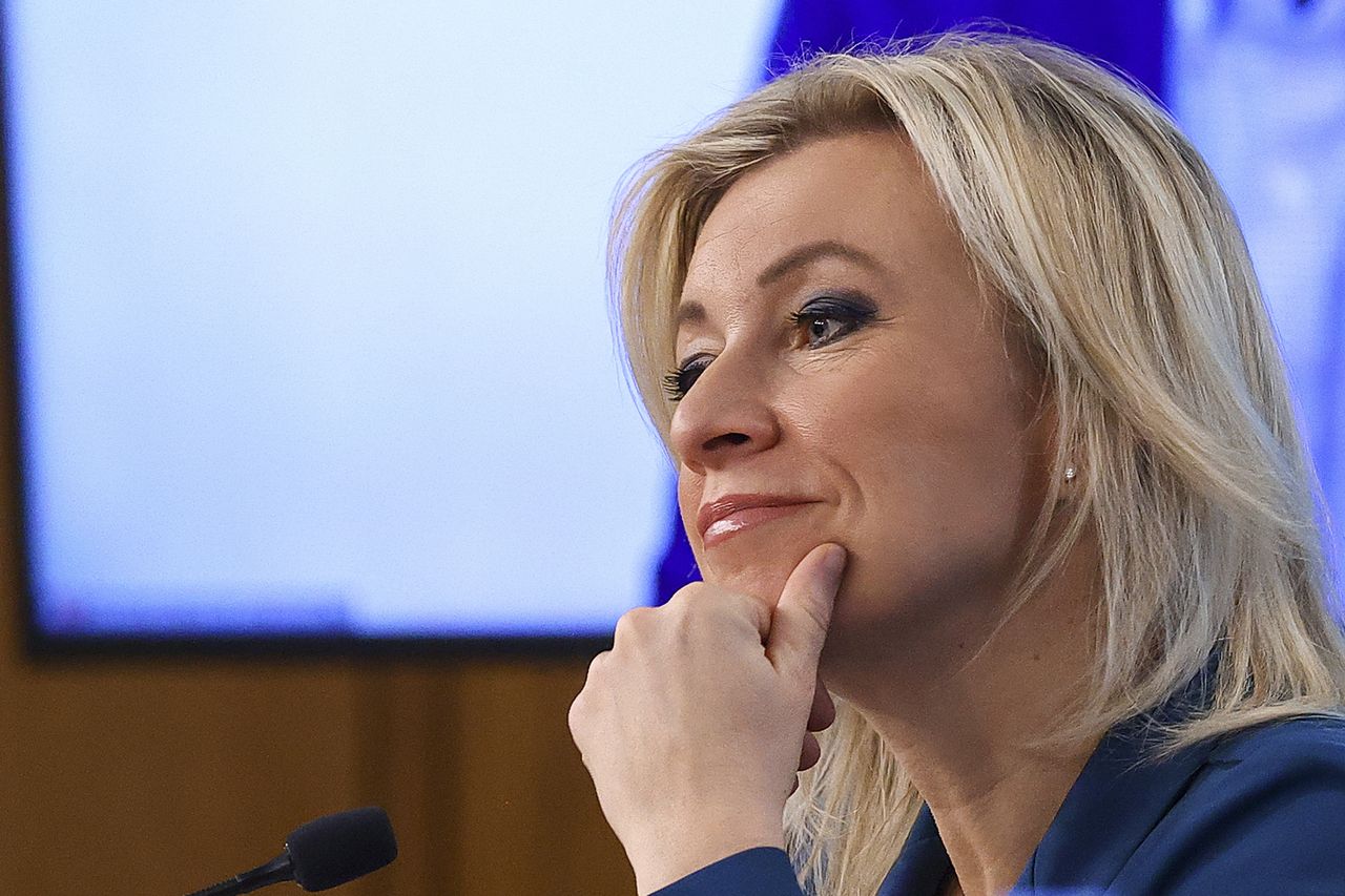 Niepożądana polska flaga. Rosjanie zdjęli biało-czerwone barwy w Katyniu i Miednoje