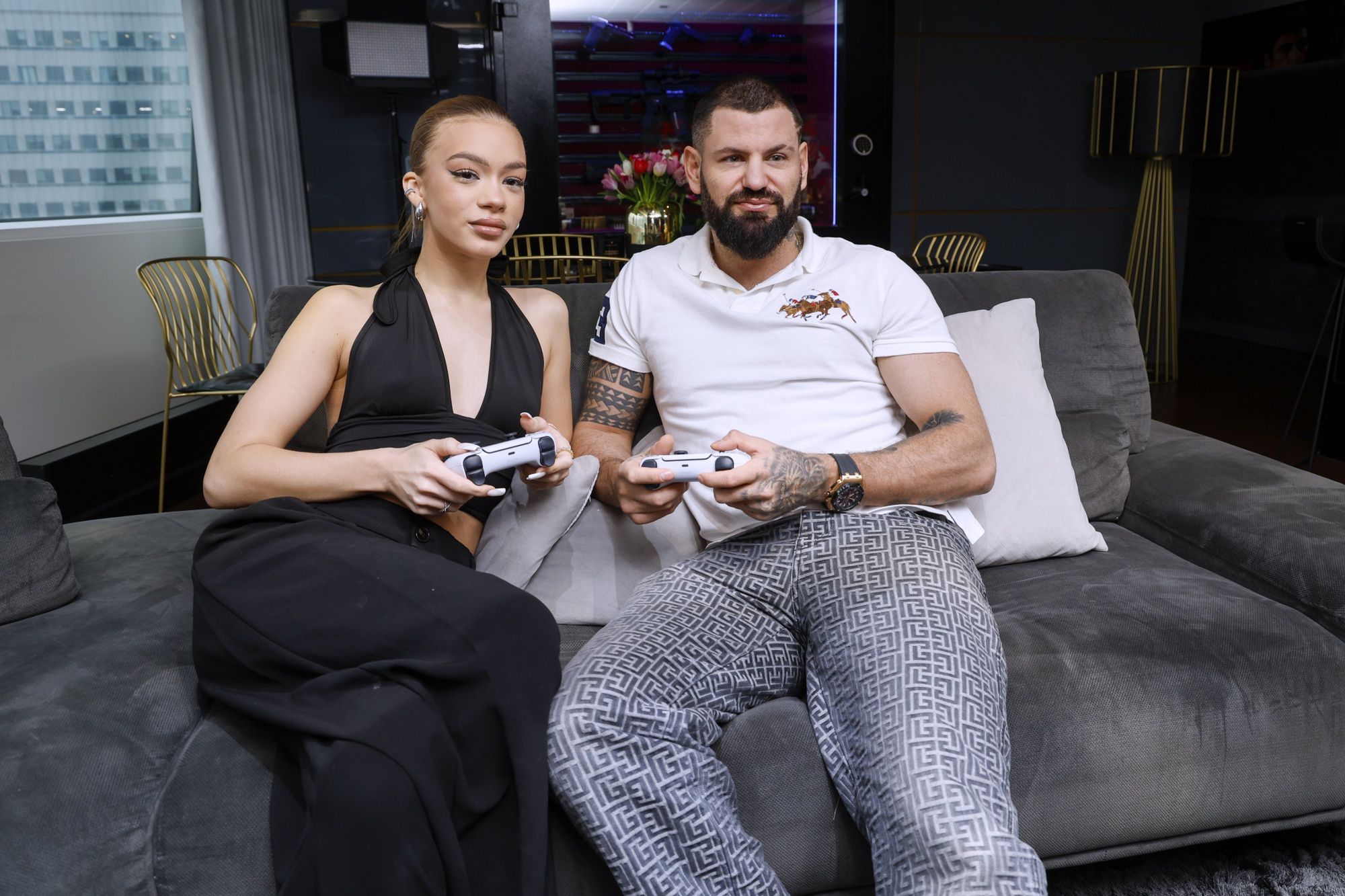 Wojciech Gola pokazał swój apartament przy Złotej 44