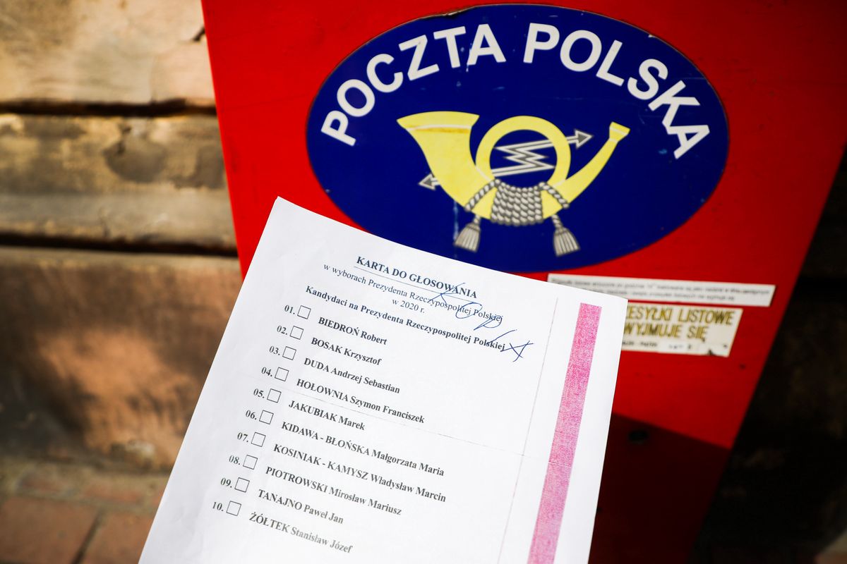 Wybory 2020. "Gazeta Wyborcza": 30 mln pakietów wyborczych jest składowanych w Łodzi
