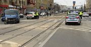 Warszawa: Pijany kierowca śmieciarki zderzył się z tramwajem na Woli