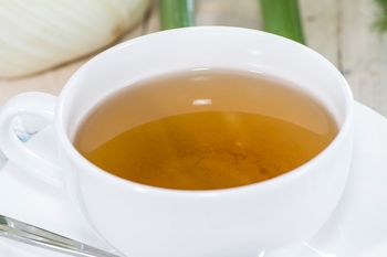 Zalej wrzątkiem i wypij. Brzuch nie będzie już dłużej jak nadmuchany balon