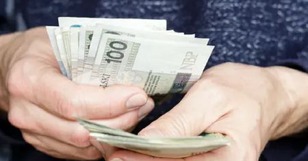 15 procent taniej dla seniorów. Wystarczy jedna karta