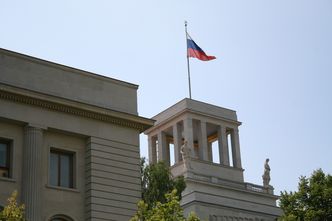 Kryzys w Rosji. Paryż obiecuje Moskwie pomoc w odbudowie kontaktów z Unią Europejską