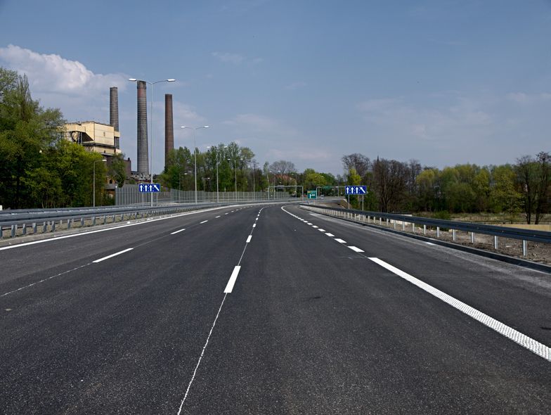 Lotos Asfalt ma umowę. Sprzeda setki ton koksu rocznie