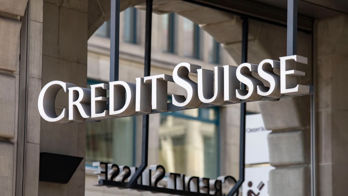 A sign outside a Credit Suisse Group AG bank branch in Zurich, Switzerland, on Thursday, March 16, 2023. Credit Suisse tapped the Swiss National Bank for as much as 50 billion francs ($54 billion) and offered to repurchase debt, seeking to stem a crisis of confidence that has sent shockwaves across the global financial system. Photographer: Francesca Volpi/Bloomberg via Getty Images