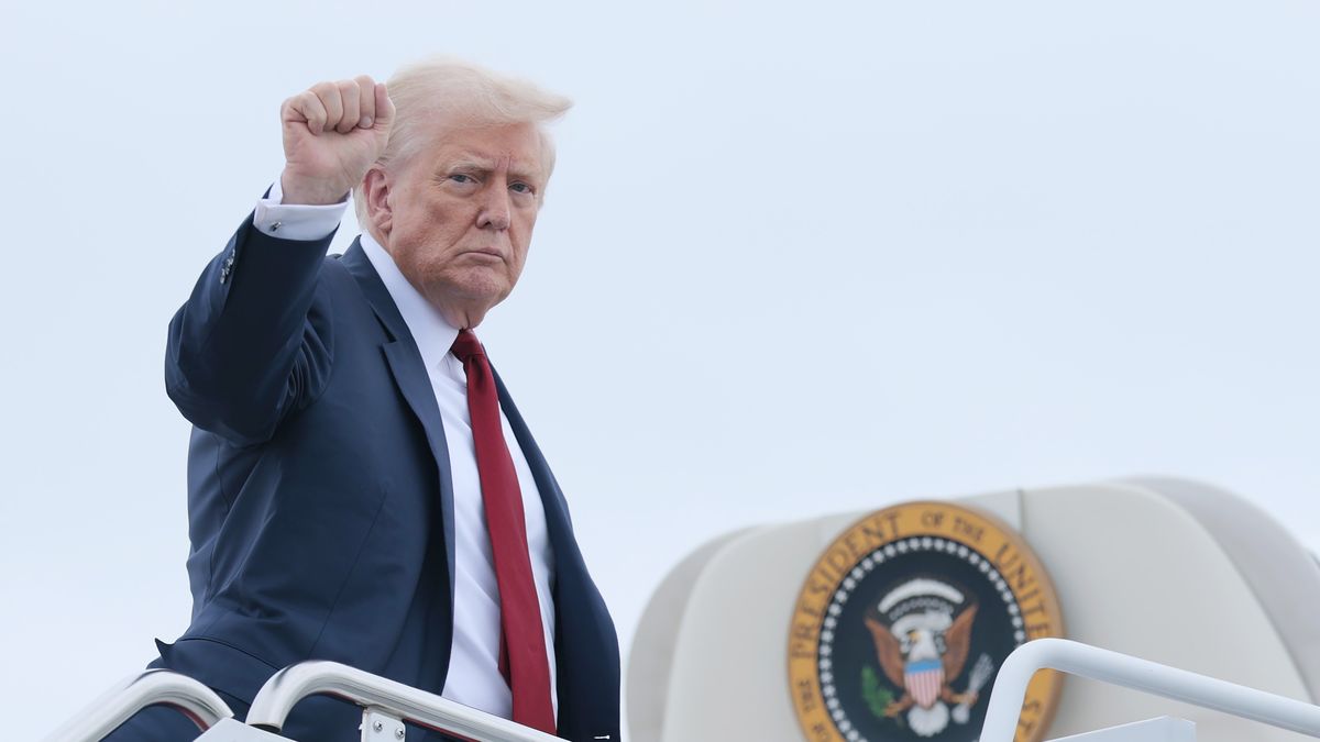 JOINT BASE ANDREWS, MARYLAND - AUGUST 01: U.S. President Donald Trump boards Air Force One on August 1, 2025 at Joint Base Andrews, Maryland. Trump is traveling to Bedminster, New Jersey for the weekend. (Photo by Anna Moneymaker/Getty Images)
