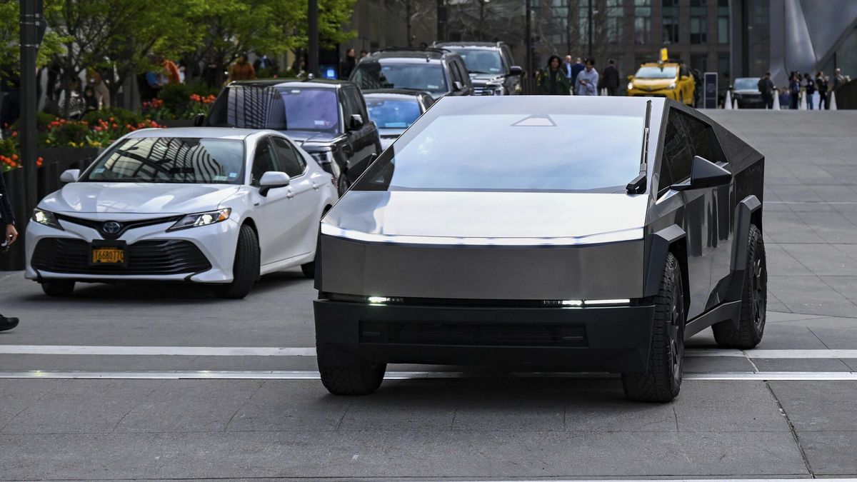 Cybertruck Elona Muska