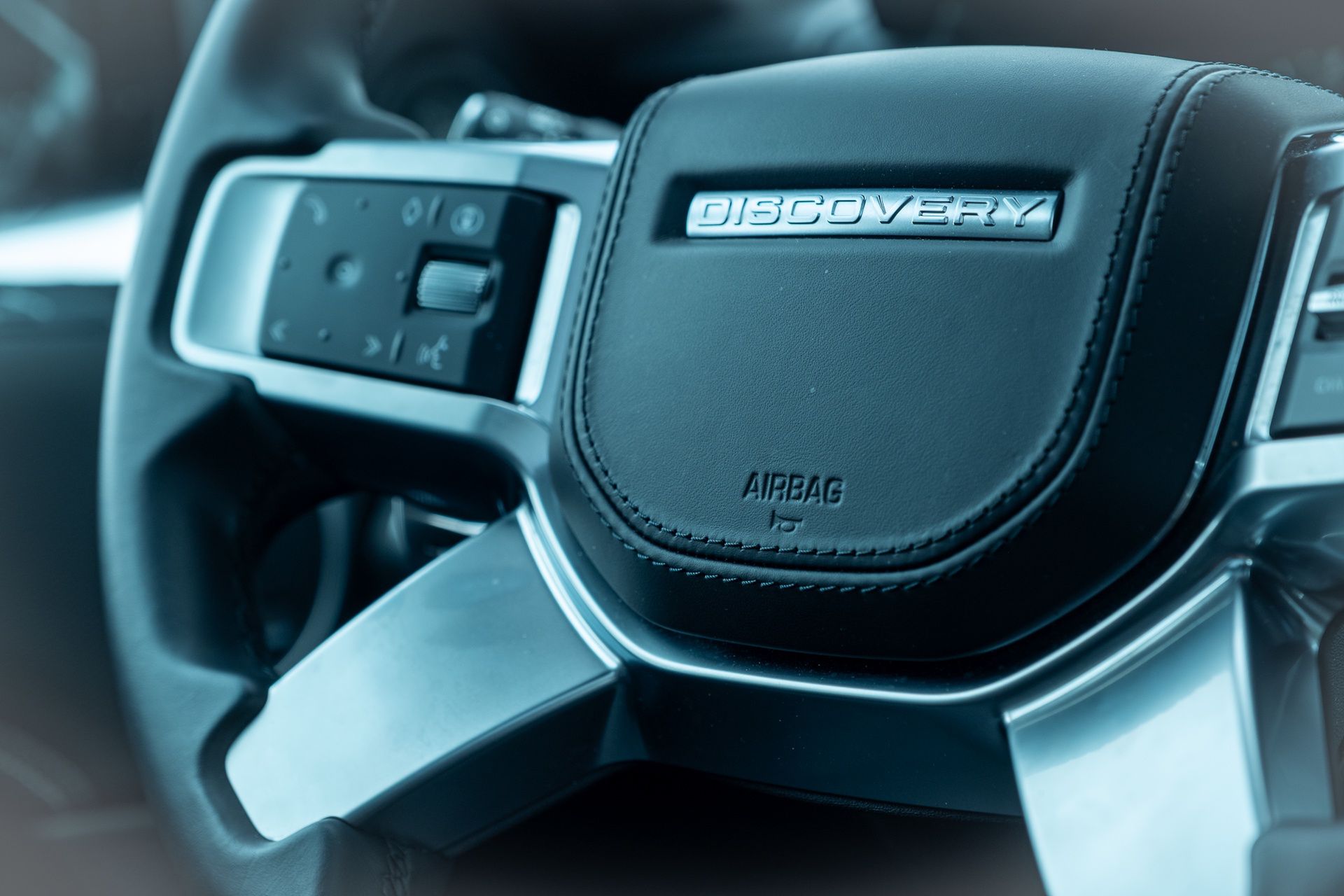 Land Rover Discovery Dynamic HSE D350 (2026)