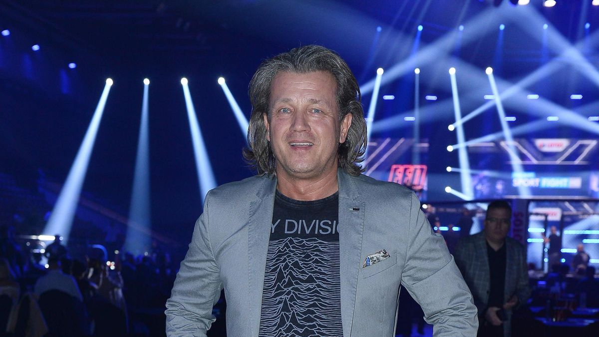 Jarosław Jakimowicz przyłapany z nowym autem