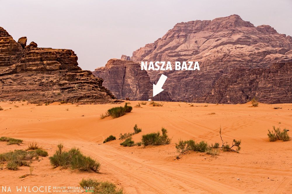 Na pustyni Wadi Rum można spać w namiocie 