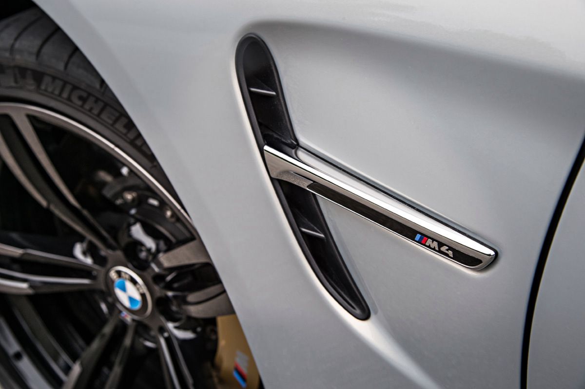 Ogromna galeria zdjęć z kabrioletem BMW M4 71