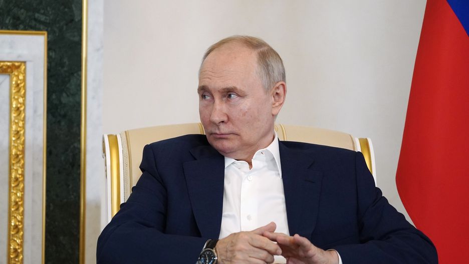 Russian President Vladimir Putin looks on during his meeting with Belarusian President in St. Petersburg, Russia, 23 July 2023. Alexander Lukashenko is on working visit to Russia. EPA/ALEXANDER DEMYANCHUK / KREMLIN / POOL Dostawca: PAP/EPA.