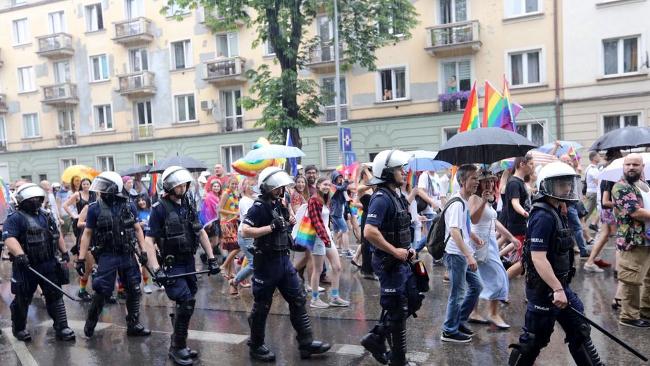 Częstochowa. Zamienił aureolę na tęczę. Wkrótce za to odpowie