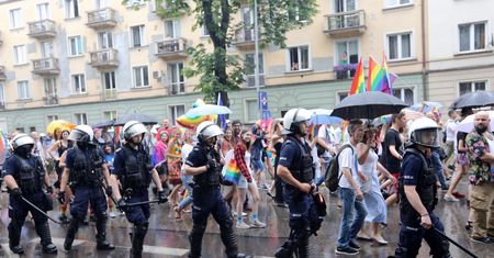 Częstochowa. Zamienił aureolę na tęczę. Wkrótce za to odpowie