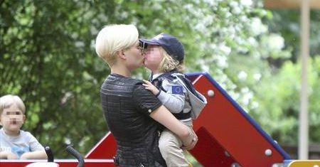 "Rezydencja": Weronika Książkiewicz w przerwie między zdjęciami