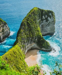 Popularna plaża z TikToka jest niebezpieczna. Turyści ostrzegają siebie nawzajem
