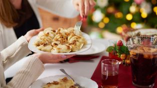 12 potraw wigilijnych i ich symbolika. Co oznaczają tradycyjne dania?