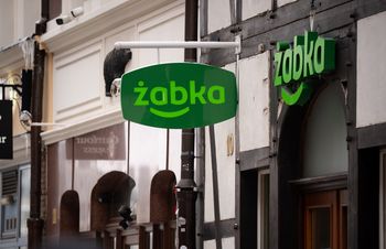 Prokuratura bada atak na Żabkę. Dane wystawiono za 5 tys. euro