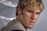 Niewiarygodny kosmita Alex Pettyfer