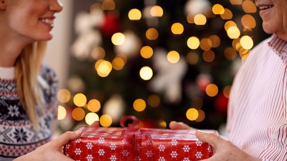 Najlepsze pomysły na prezent dla niego do 100 złotych