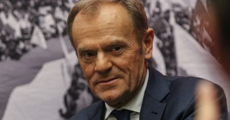 Tusk proponuje więcej pieniędzy dla emerytów. Pod jednym warunkiem
