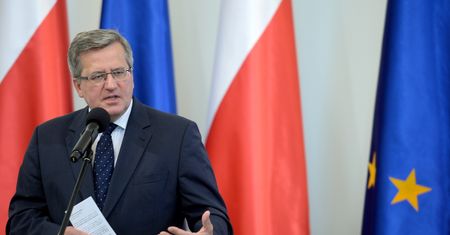 Sondaż CBOS. Jak Polacy oceniają prezydenta, Sejm i Senat?