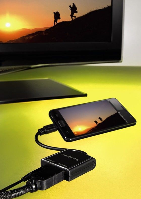 Jak połączyć smartfona z telewizorem: wyświetlanie i ładowanie w jednym przez micro-USB