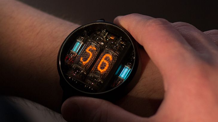 Zegarek NIWA: unikalny zegarek wyświetlający czas na lampach NIXIE 1