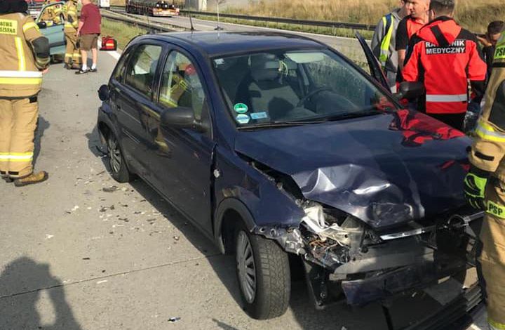 Wrocław. Wypadek na autostradzie A4. Zderzenie czterech samochodów, ogromny korek w Kostomłotach