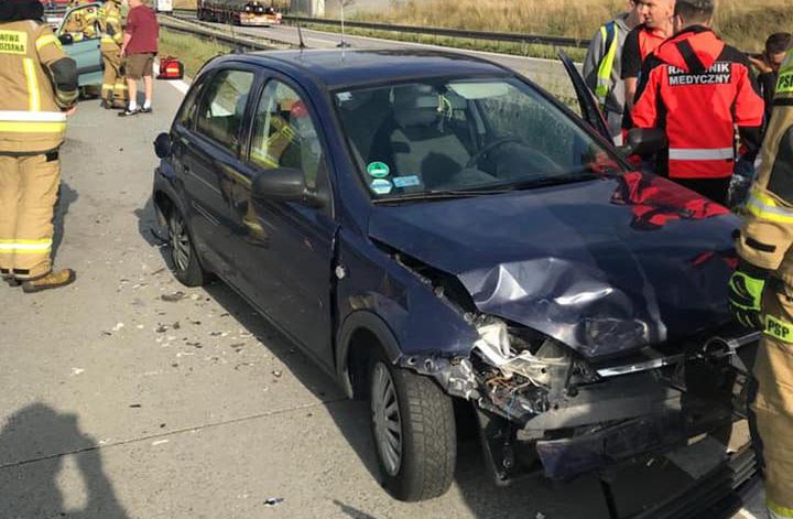 Wrocław. Wypadek na autostradzie A4. Zderzenie czterech samochodów, ogromny korek w Kostomłotach