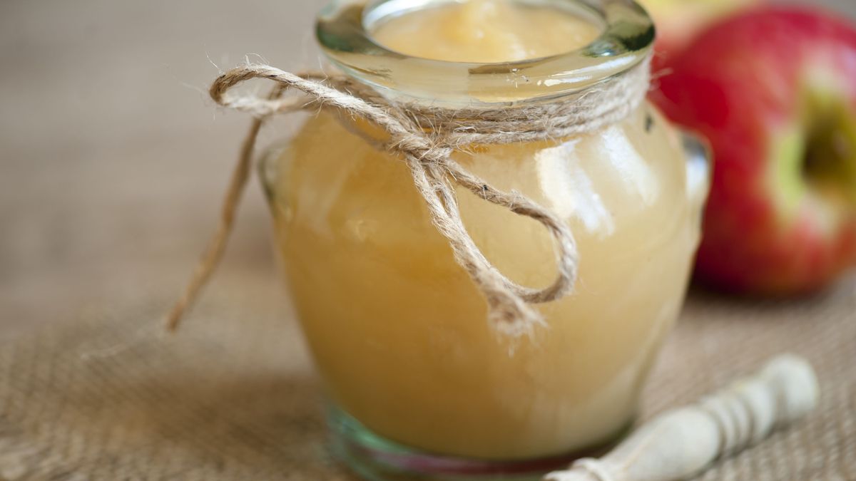 Mus jabłkowy w słoiczku