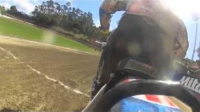 Jazda Grega Hancocka z kamery umieszczonej z tyłu motocykla