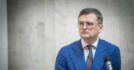 Polityczne trzęsienie ziemi w Ukrainie. Kułeba podał się do dymisji