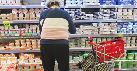 Kluby czytelnika w sklepach sieci Carrefour. Nowy sposób na zakaz handlu
