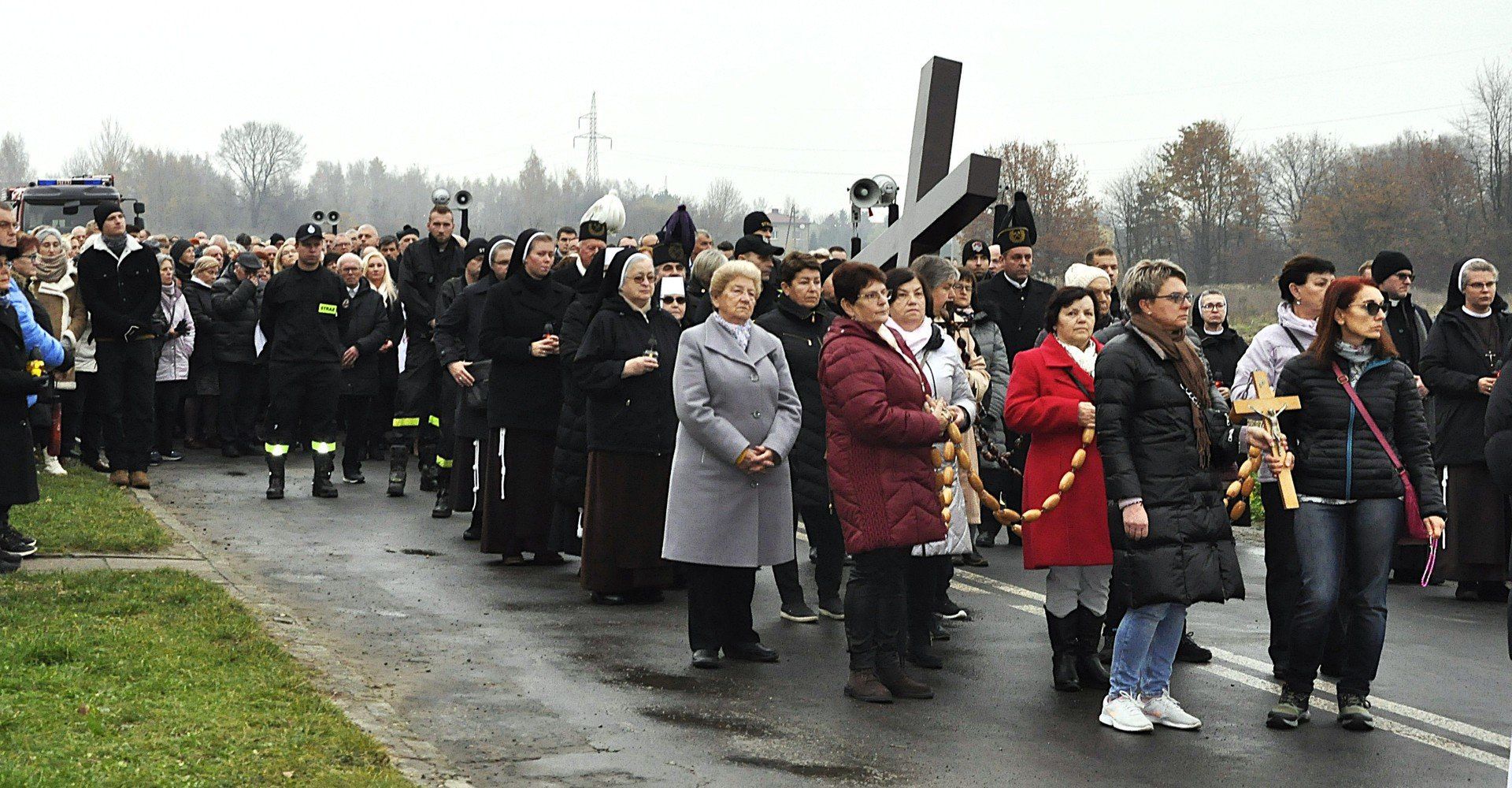 Ponad tysiąc osób wzięło udział w Drodze Krzyżowej w byłym obozie w Brzezince w intencji ofiar obozów koncentracyjnych i gułagów.