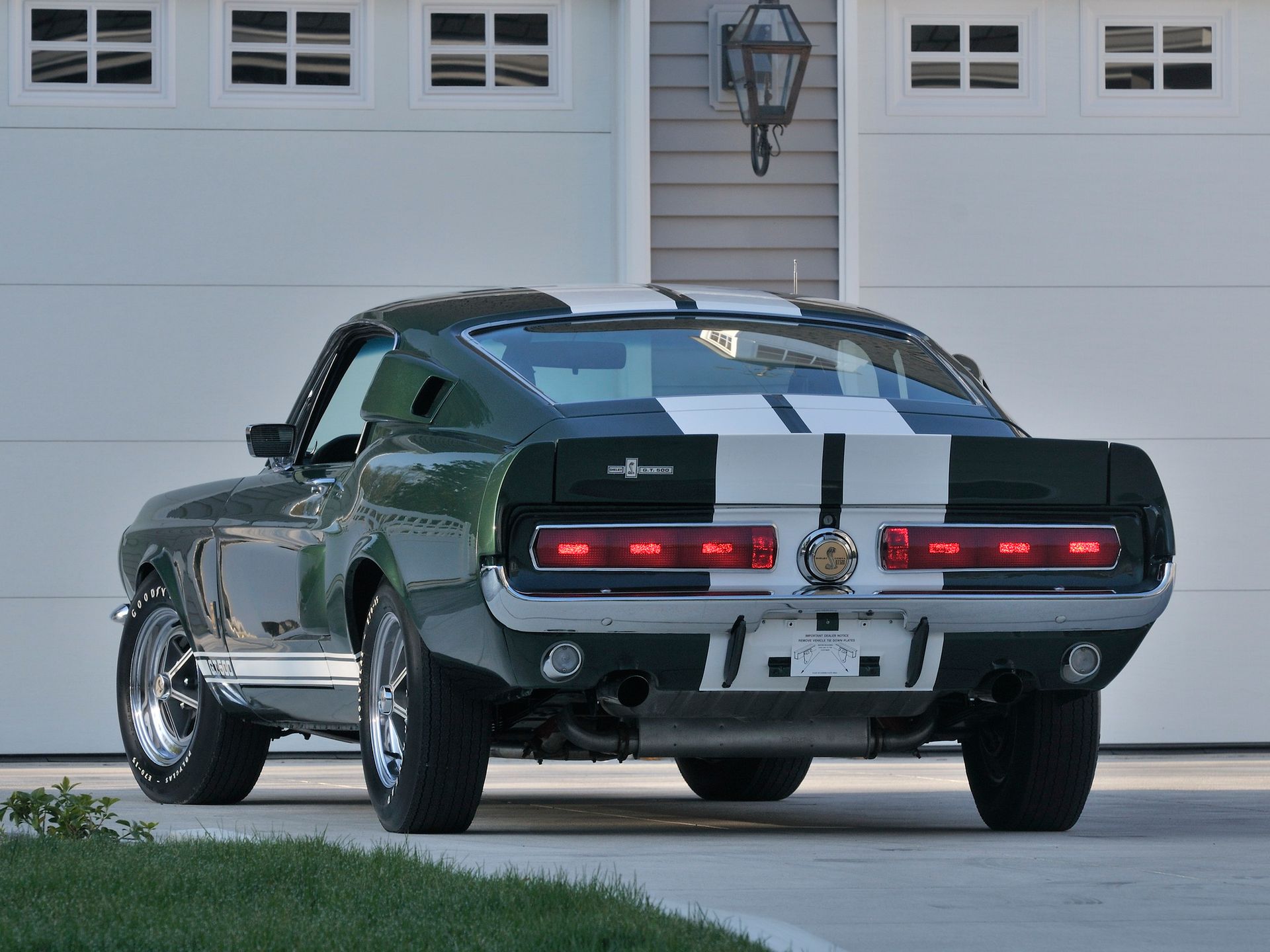 Ford Mustang I: ewolucja od malca po Bossa [galeria zdjęć] 35