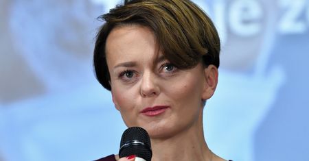 Synowie Jadwigi Emilewicz na stoku narciarskim. Nie mieli aktywnej licencji sportowej