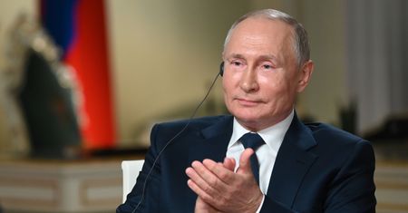 Były szef sztabu Bundeswehry: "Odwrót Rosjan ma ośmieszyć USA"