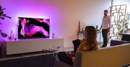 Czym błyszczą nowe telewizory Philips OLED?