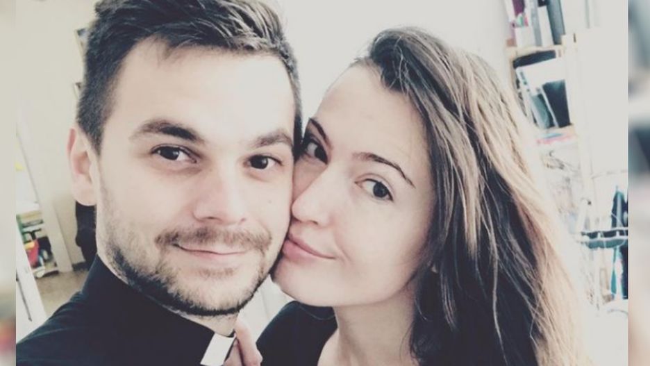 Proboszcz z żoną i dwójką dzieci. Wierni go uwielbiają