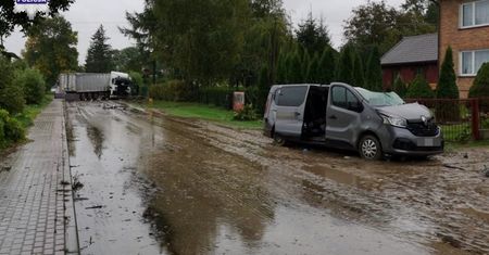 Tragiczny wypadek pod Zamościem. Nie żyje 27-letni kierowca busa