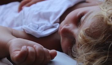 Nie spały, nie były w śpiączce. Dzieci w Szwecji zapadły na tajemniczą chorobę