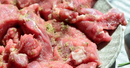 Jest wolne od antybiotyków i zdrowsze od kurczaka. Rocznie zjadamy mniej niż pół kilograma