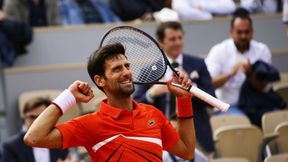 Roland Garros. Novak Djoković wykorzystał przerwę na deszcz. Razem z żoną robił na drutach