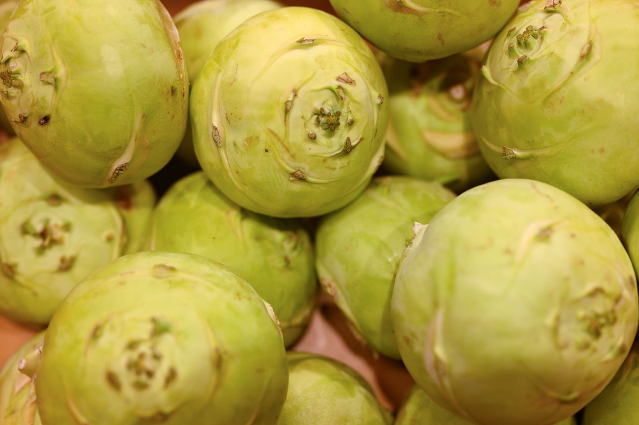 Kalarepa ma leczniczą moc. Tak działa na wątrobę i jelita