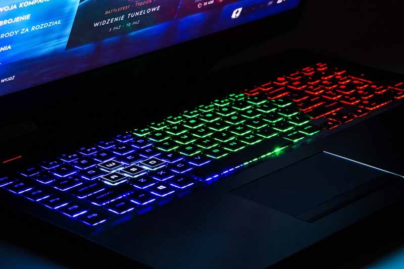 HP Omen 17 podświetlenie klawiatury