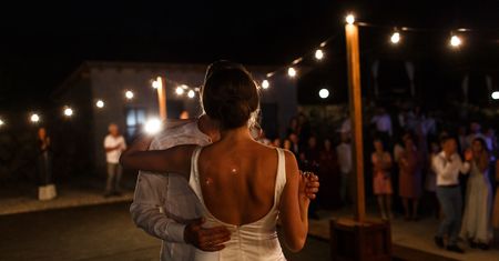Ślub w domu? Duchowni potępiają pomysł. "Niegodna ceremonia"